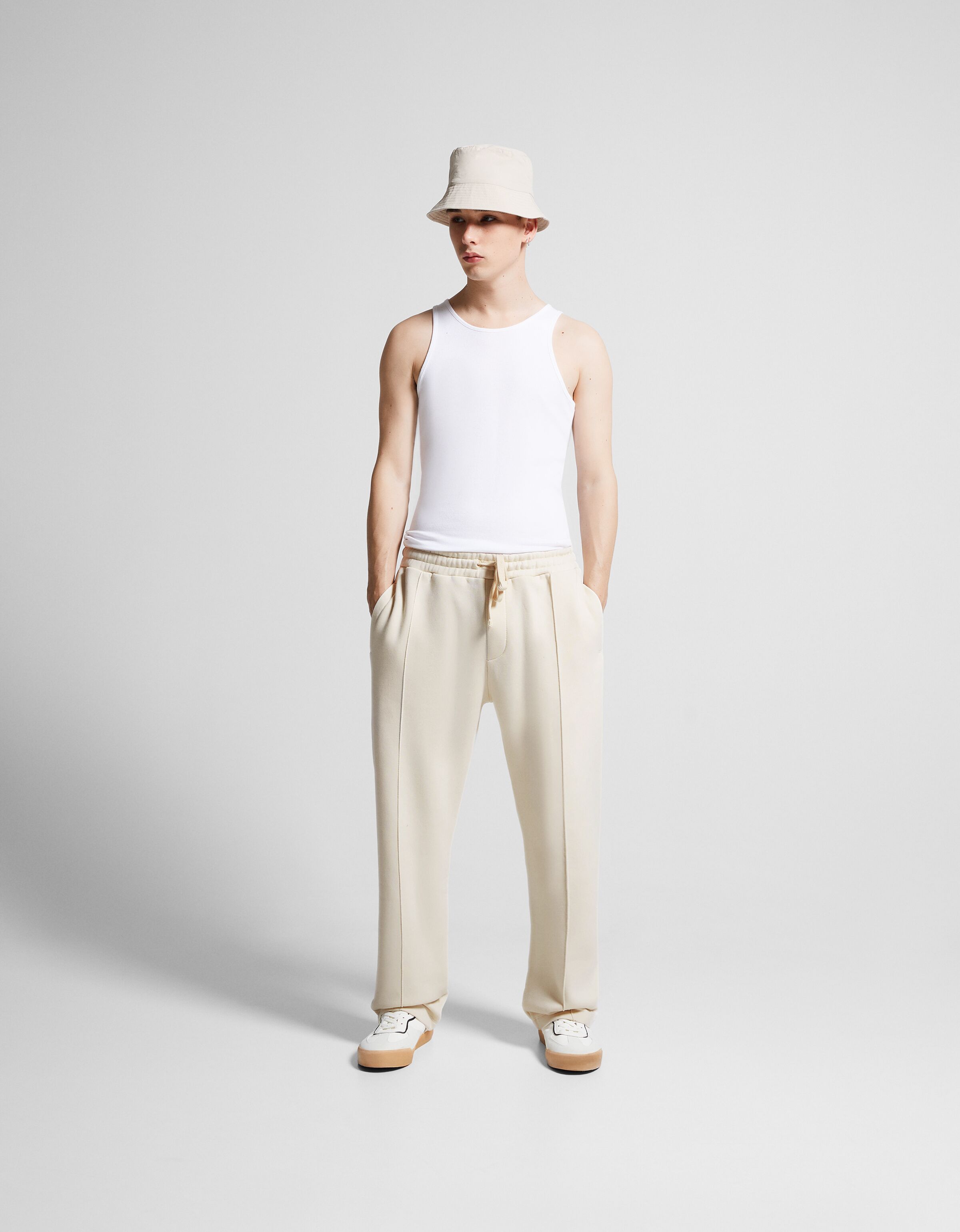 Широкие брюки из мягкой ткани - Брюки - Мужская коллекция